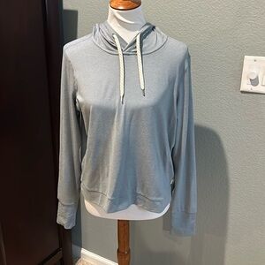 Vuori halo essential hoodie, pale blue size L